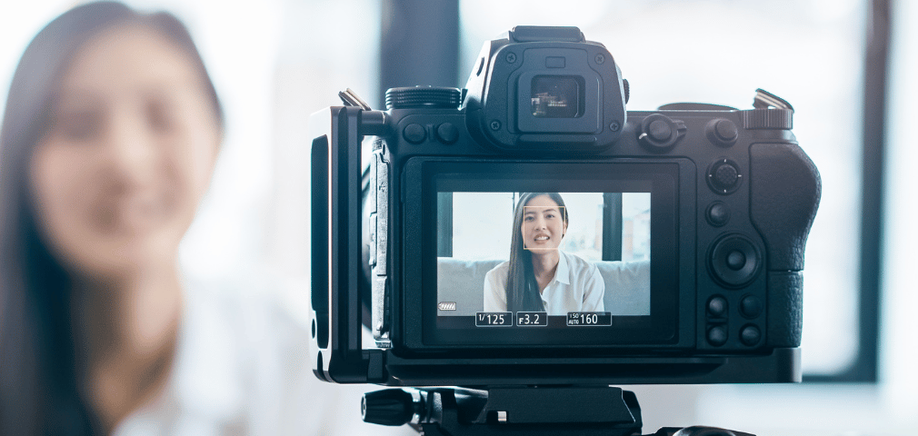 The Selling 7: 5 World-Class Product and Service Page Video Examples